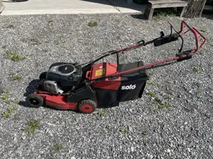 Solo Rasenmäher mit Antrieb  Bild 3