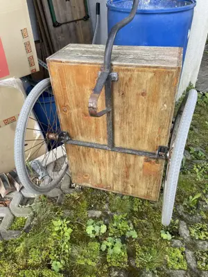 Fahrradanhänger (Reparaturbedürftig!) Bild 2
