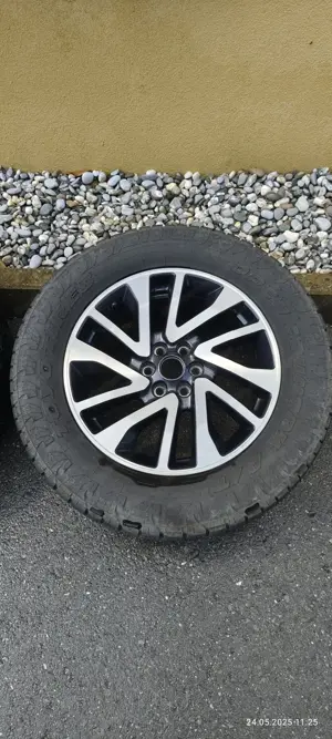 Alufelgen mit Reifen für Nissan Navara NP300 Bild 3