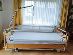 Pflegebett Krankenbett
