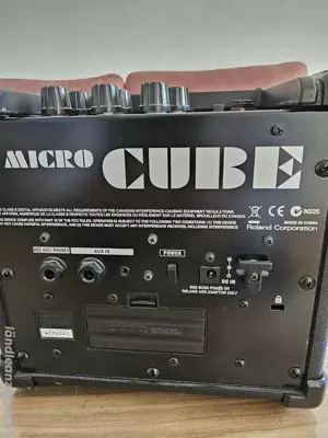 Roland Cube Verstärker.. Bild 3