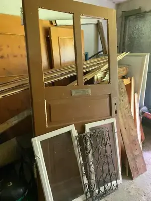 alte Haustüre mit 2 Fenstern Bild 2
