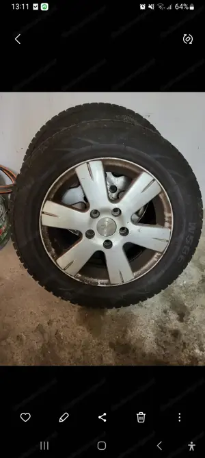 Autoreifen mit Felge