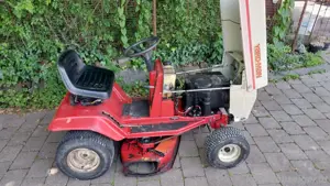 Oldtimer Traktorrasenmäher