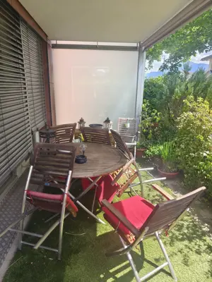 Gartenmöbelset bestehend aus 6 Stühlen und 1 Tiach Bild 2