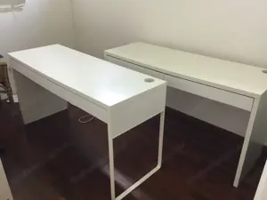 2 Ikea Schreibtische gratis