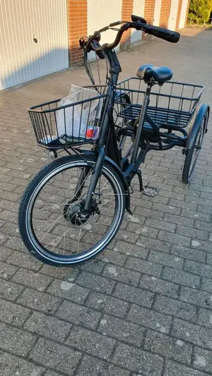 E- Dreirad mit extratiefem Einstieg, klappbar: nur Abholung mögl.