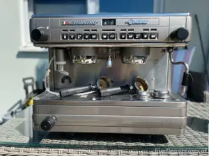 Gastro Kaffeemaschine Siebträger Espresso LaCimbali M31Bistro Bild 5