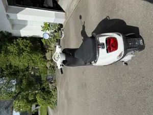 Piaggio Vespa LX 50 Bild 7