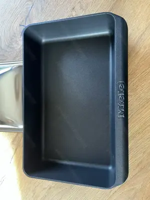 Miele Bräter Auflaufform mit Brathaube Aluguss Bild 4