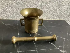 Mörser aus Messing