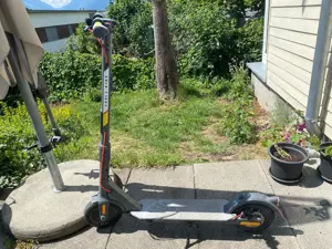 Verkaufe sehr wenig gebrauchter E-Scooter 