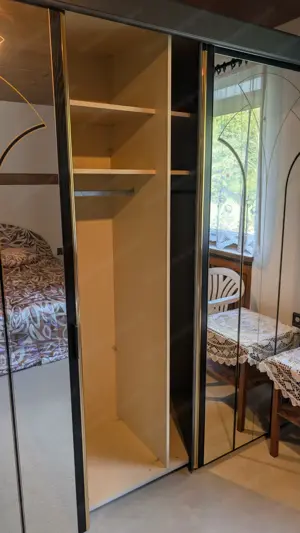 Schiebetürenschrank mit Spiegel Bild 4
