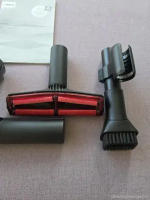Bosch serie 6 BGC41 HYG . Boden- staubsauger weib mit zubehör Bild 4