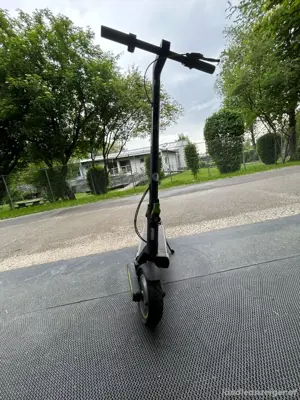 E-Scooter mit 1000 Watt Top Zustand,nur 450 Km gelaufen Bild 5