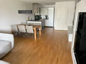 Moderne 3-Zimmer-Wohnung mit Terrasse in zentraler, ruhiger Lage zu vermieten!