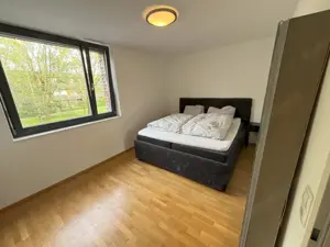Moderne 3-Zimmer-Wohnung mit Terrasse in zentraler, ruhiger Lage zu vermieten! Bild 2