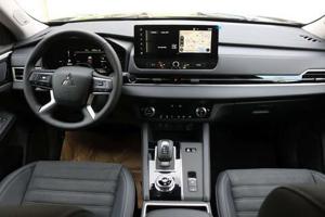Mitsubishi Outlander Bild 12
