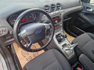 Ford Galaxy Bild 16