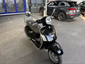 Vespa 125  Gts