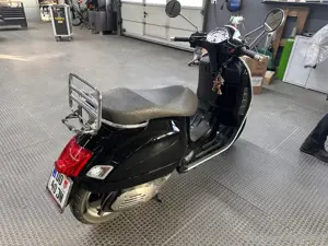Vespa 125  Gts Bild 2