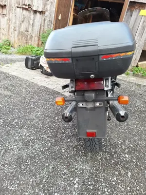Kawasaki GTR 1000 Bild 2