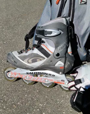 Inline Skates Salomon DR120 Gr. 44 + Rucksack + Set Protektoren Bild 2