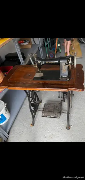 Verkaufe alte Bernina Nähmaschine um 120 Euro 0
