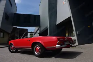 Oldtimer Mercedes Pagode 230SL 1965 Bild 3