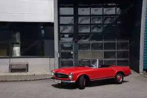 Oldtimer Mercedes Pagode 230SL 1965 Bild 5
