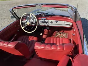 Oldtimer Mercedes 190SL 1965 Bild 3