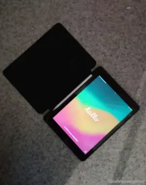 iPad mit 128gb inkl. Hülle + Stift