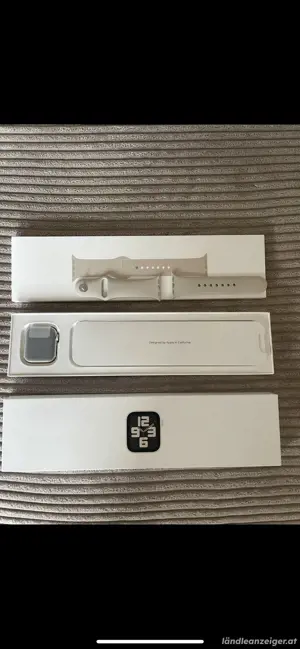 Apple Watch SE GPS 40mm Polarstern NEU