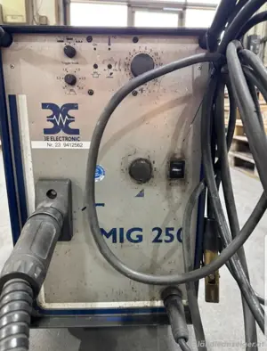 SchweiBgerät Migatronic MIG 250 MIG  MAG generalüberholt 100% ok 