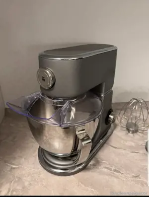 WMF Küchenmaschine Profi Plus mit  Fleischwolf+Spritzgebäckvorsatz  Bild 2