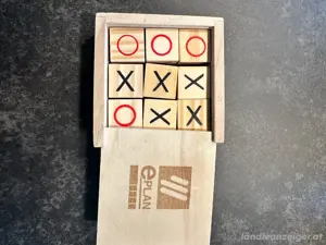 Schach, Tick Tack Toe zu verschenken
