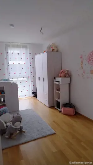 3 Zimmerwohnung in Höchst  Bild 4