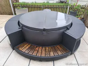 Whirlpool Softub Resort 300