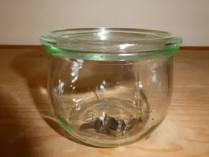 Einweckgläser mit Edelstahlklammern