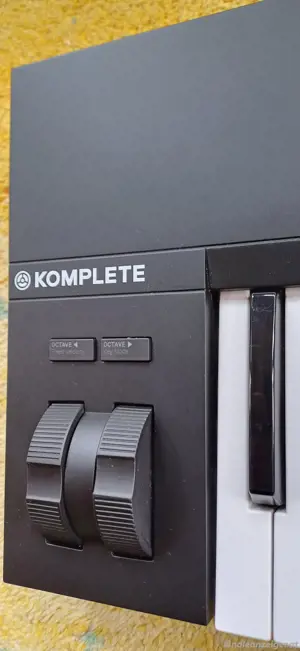 Komplete Kontrol A49 Kontroler Keyboard Bild 4