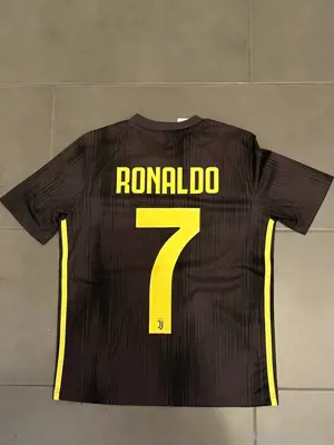 Ronaldo Trikot Orginal Bild 2
