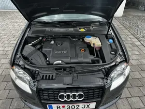 Aufi A4 2.0 S-line Bild 4