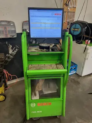 Scherenhebebühe ATT mit 3D Achmesscombuter Bosch FWA 4630 Bild 3