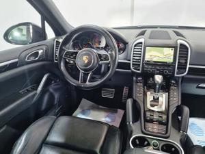 Porsche Cayenne Bild 7