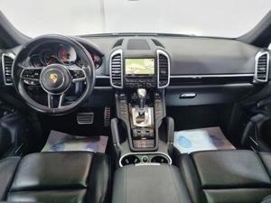 Porsche Cayenne Bild 8