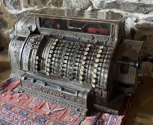 Wunderschöne alte Registrierkasse als Deko-Objekt  Bild 2