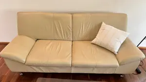 Cremfarbige Ledercouch in sehr gutem Zustand , Echtleder Bild 4