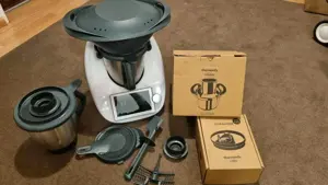 THERM0MIX TM.6 mit Extra-Schüssel und Zubehör - inklusive Garantie