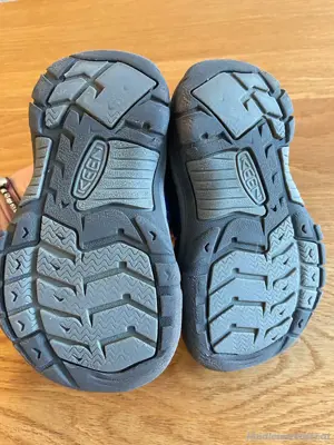 Keen Sandalen