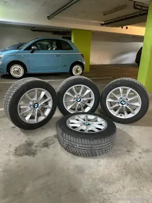 Fast neue 205 55 R16 Allwetterreifen auf BMW-Felgen